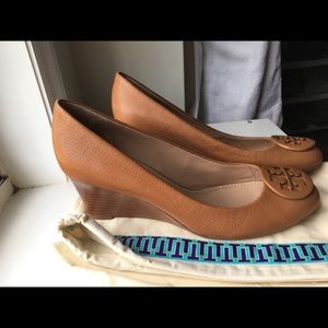 Tory Burch tan wedges